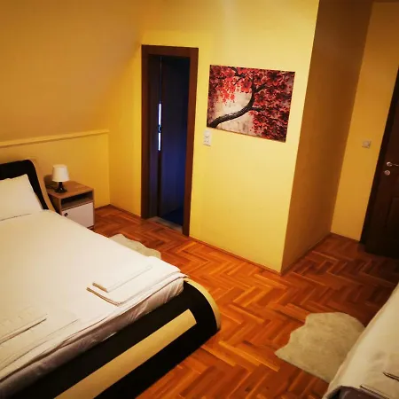 Boho Cherga 호텔 4*